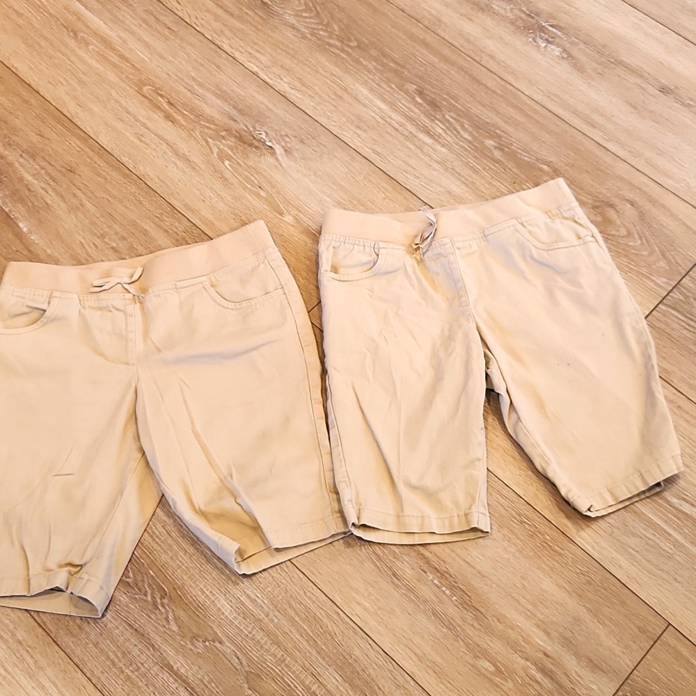 Chaps uniform tan shorts knit waist